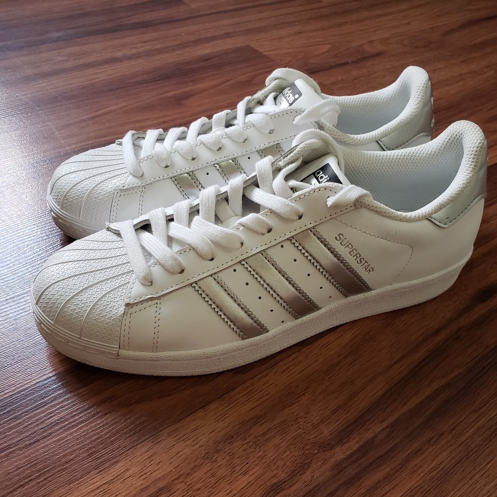 Adidas superstar
